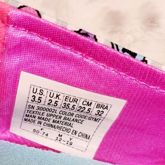 Bob's Boston terrier/French bulldog  Skechers - Picture 16 of 16